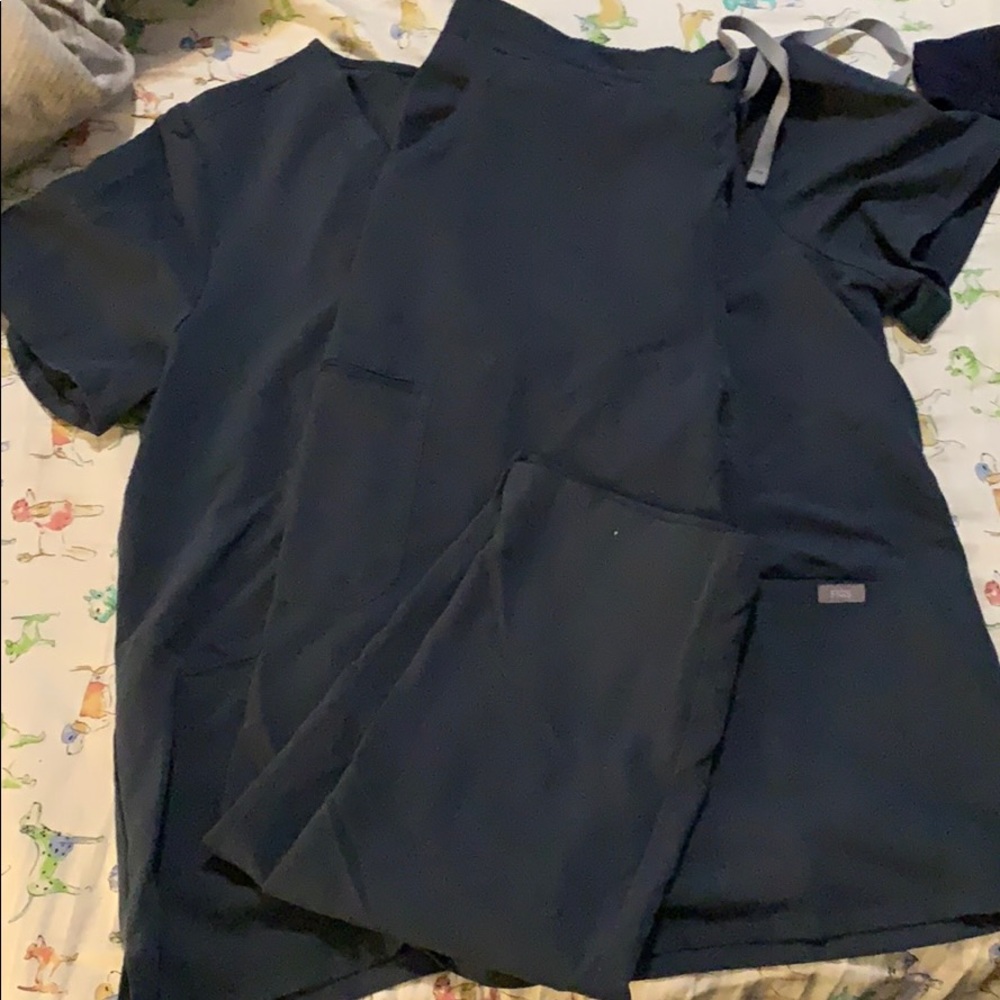 Figs Harbor scrub set Jogger scrub pants!!